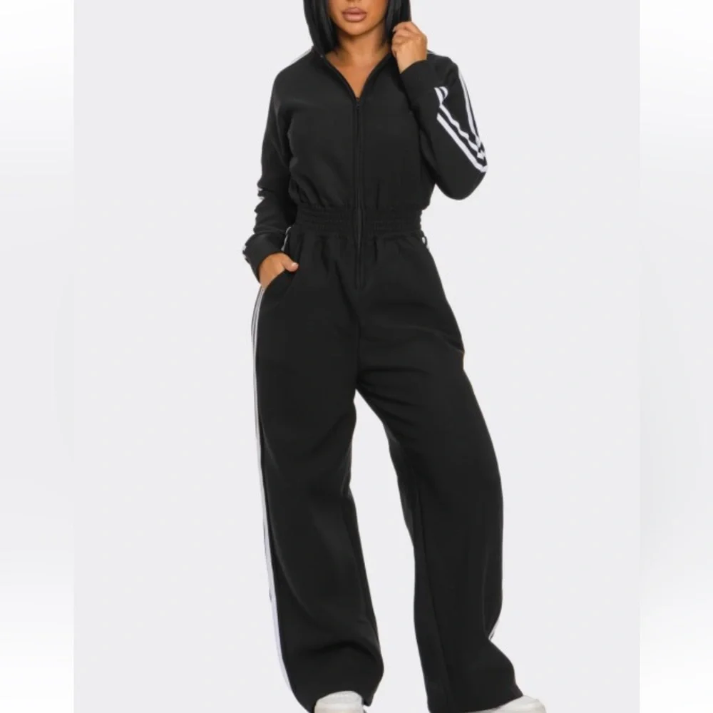 Sporty girl 😏 50% off Sale - Picture 5 of 7